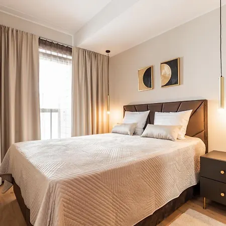 公寓 Laulupargi Lux *